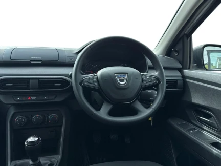 Vehicle Thumbnail 9