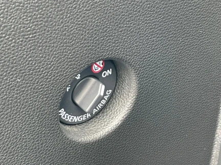 Vehicle Thumbnail 28