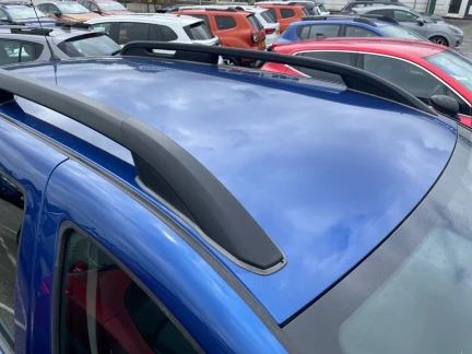 Vehicle Thumbnail 29