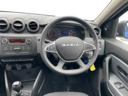 Vehicle Thumbnail 8