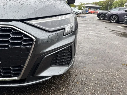 Vehicle Thumbnail 39