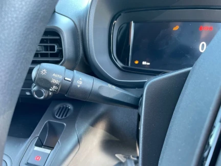 Vehicle Thumbnail 33