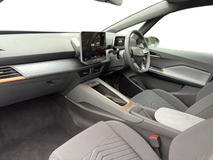 Vehicle Thumbnail 10