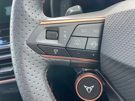 Vehicle Thumbnail 18