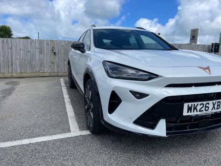 Vehicle Thumbnail 30