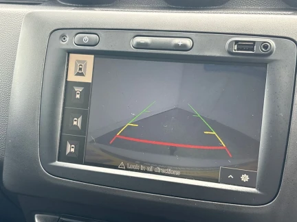 Vehicle Thumbnail 18