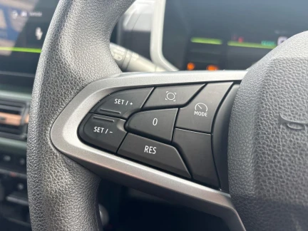 Vehicle Thumbnail 18