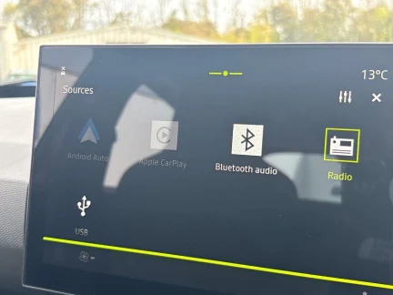 Vehicle Thumbnail 38