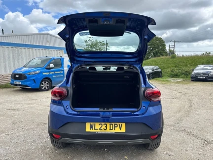 Vehicle Thumbnail 35