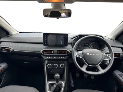 Vehicle Thumbnail 9
