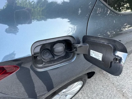 Vehicle Thumbnail 30