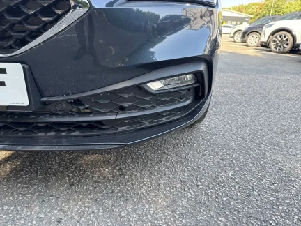 Vehicle Thumbnail 35