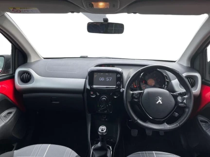 Vehicle Thumbnail 10