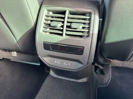 Vehicle Thumbnail 24