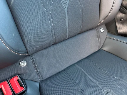 Vehicle Thumbnail 25