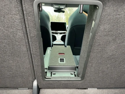 Vehicle Thumbnail 25