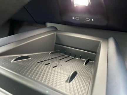 Vehicle Thumbnail 40