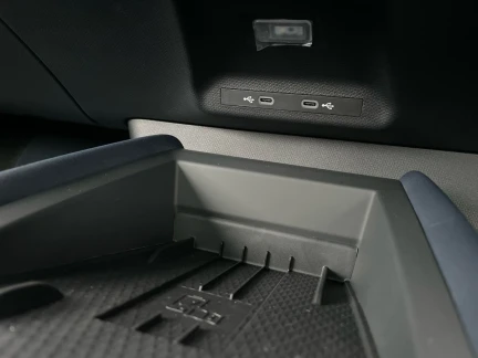Vehicle Thumbnail 39