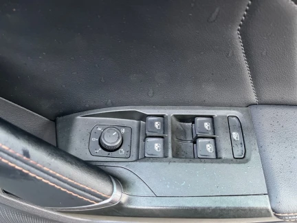 Vehicle Thumbnail 14