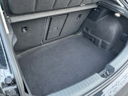 Vehicle Thumbnail 21