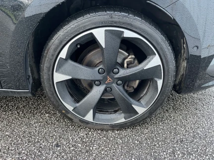 Vehicle Thumbnail 23