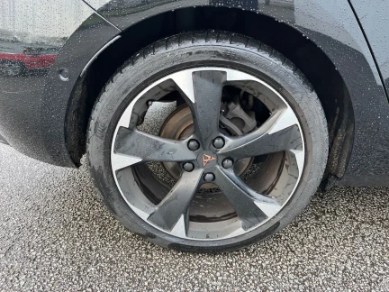 Vehicle Thumbnail 24