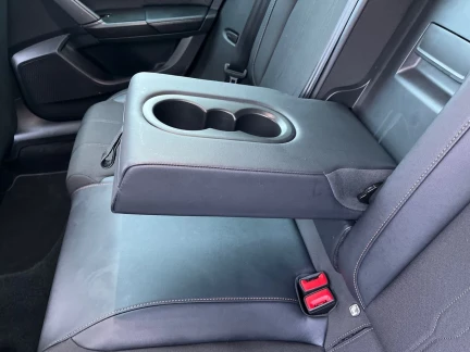 Vehicle Thumbnail 28