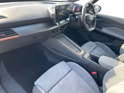 Vehicle Thumbnail 11