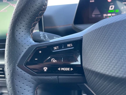 Vehicle Thumbnail 19