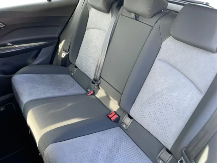 Vehicle Thumbnail 20