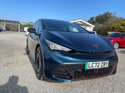 Vehicle Thumbnail 24