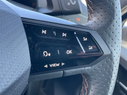 Vehicle Thumbnail 40