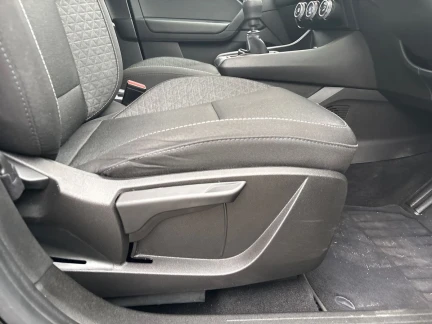 Vehicle Thumbnail 26