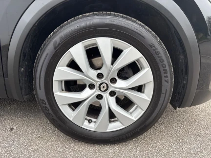 Vehicle Thumbnail 7