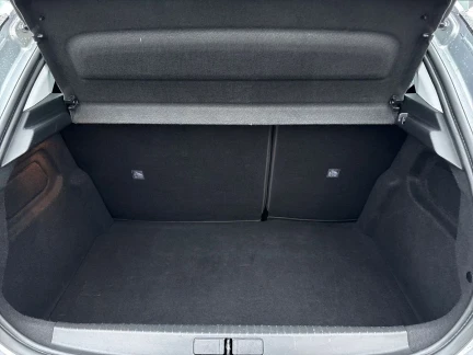 Vehicle Thumbnail 20