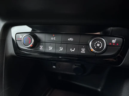 Vehicle Thumbnail 30