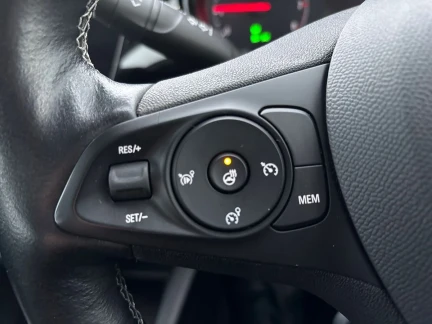 Vehicle Thumbnail 31