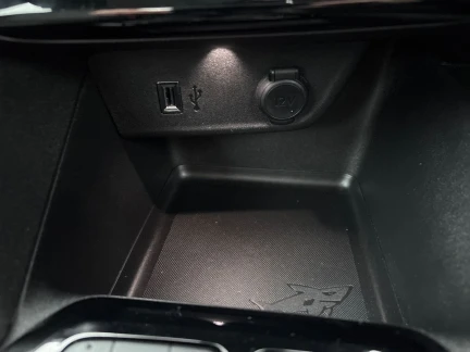 Vehicle Thumbnail 37