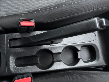 Vehicle Thumbnail 38