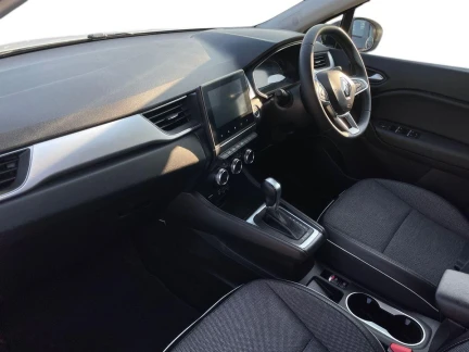 Vehicle Thumbnail 11