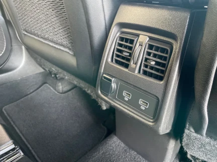 Vehicle Thumbnail 26