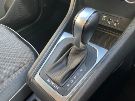 Vehicle Thumbnail 38