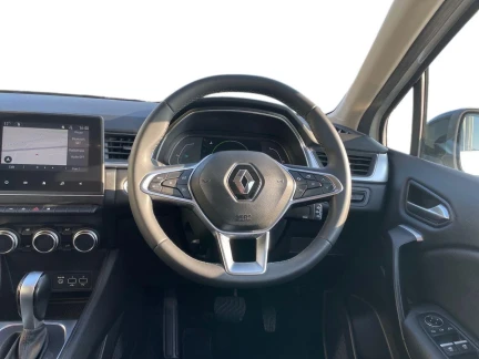 Vehicle Thumbnail 9