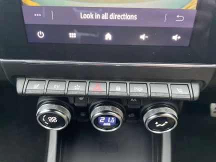 Vehicle Thumbnail 22