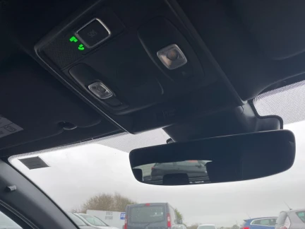 Vehicle Thumbnail 27