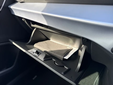 Vehicle Thumbnail 35