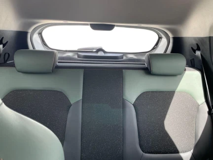 Vehicle Thumbnail 20
