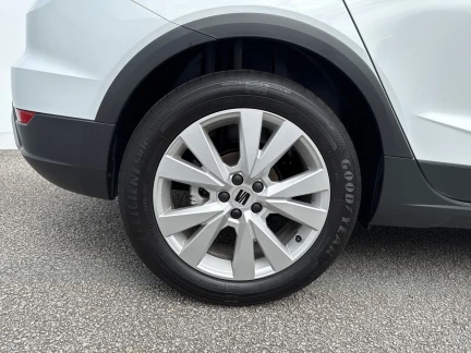 Vehicle Thumbnail 23