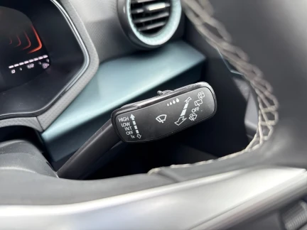 Vehicle Thumbnail 35