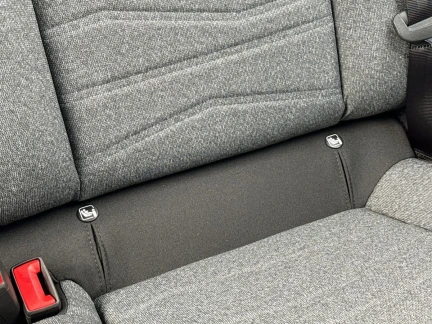 Vehicle Thumbnail 40